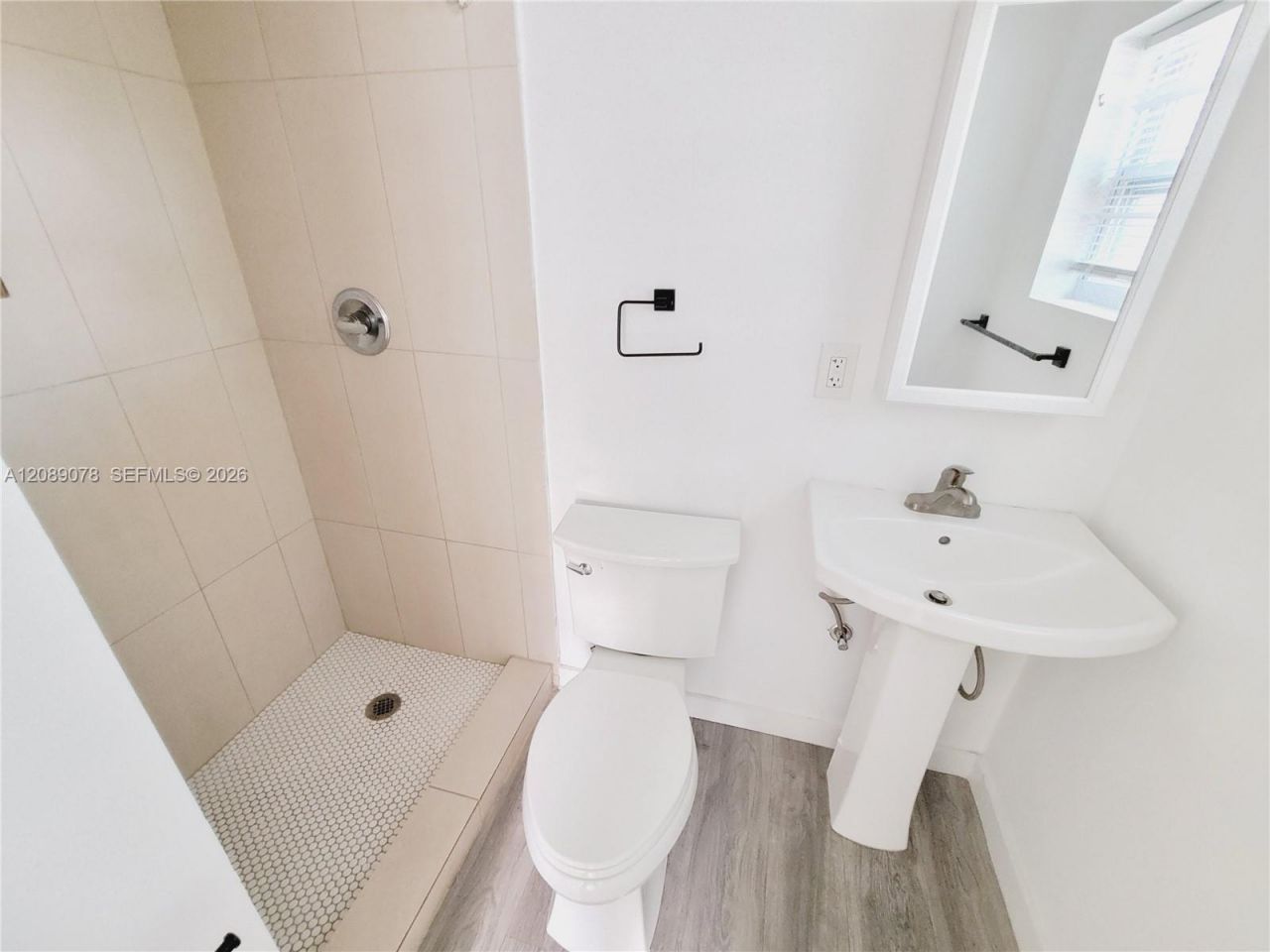 1922 NW 1st St, Unit 3, Miami, FL 33125 Photo
