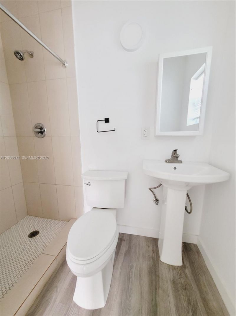 1922 NW 1st St, Unit 3, Miami, FL 33125 Photo