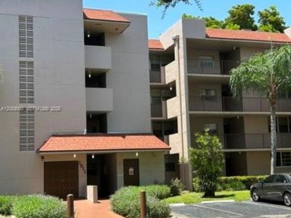 1811 Sabal Palm Dr , Unit 204, Davie, FL 33324