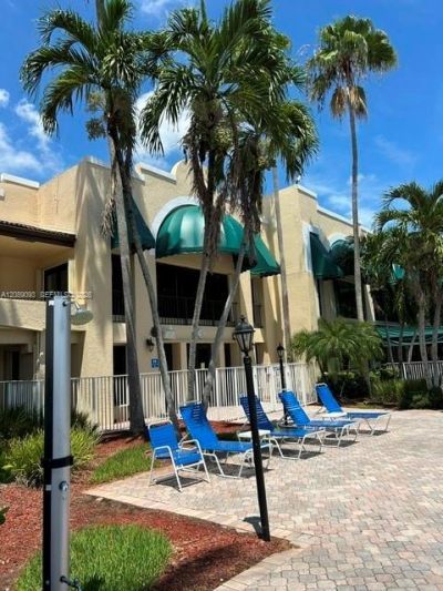 1811 Sabal Palm Dr, Unit 204, Davie, FL 33324 Photo
