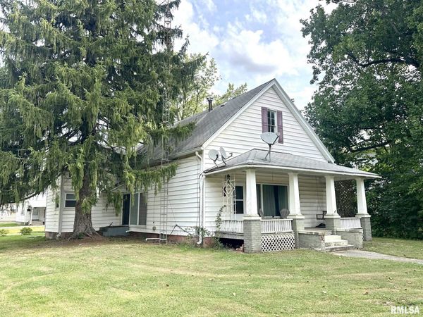 820 E STATE Street, Jacksonville, IL 62650