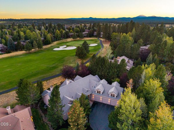 19309 Soda Springs Drive, Bend, OR 97702