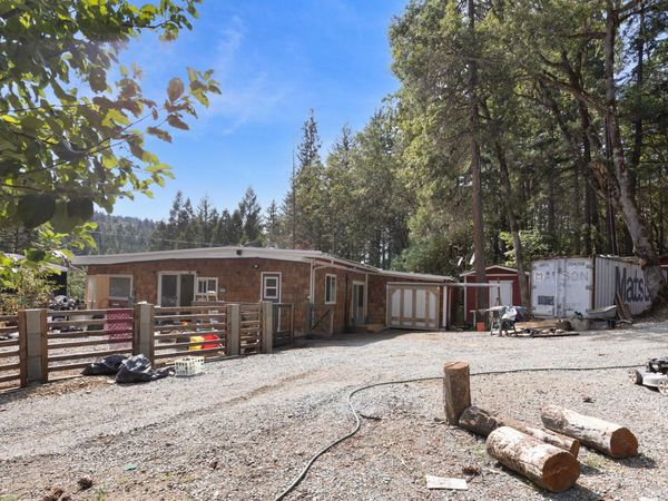 4172 Placer Road, Wolf Creek, OR 97497