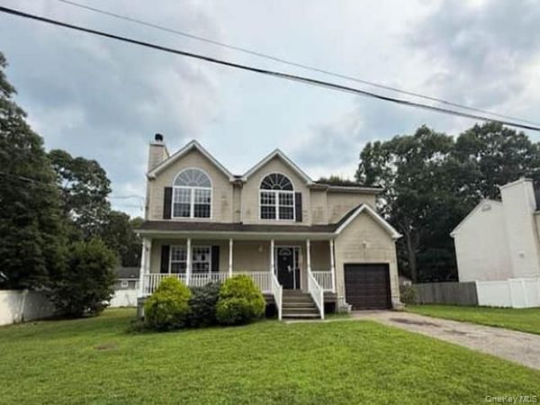 90 Main Street , Mastic, NY 11950