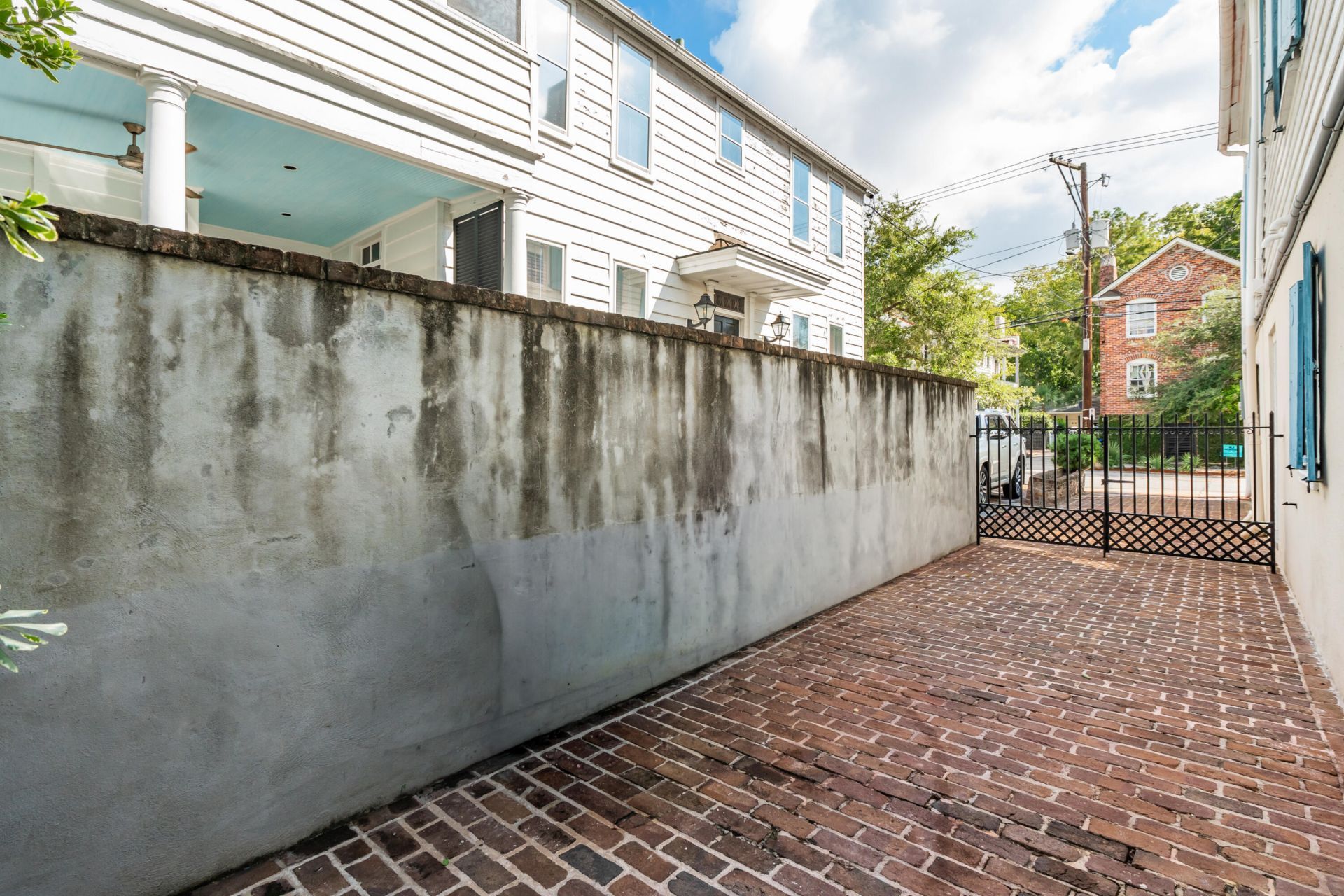 19 Gadsden Street Photo 103