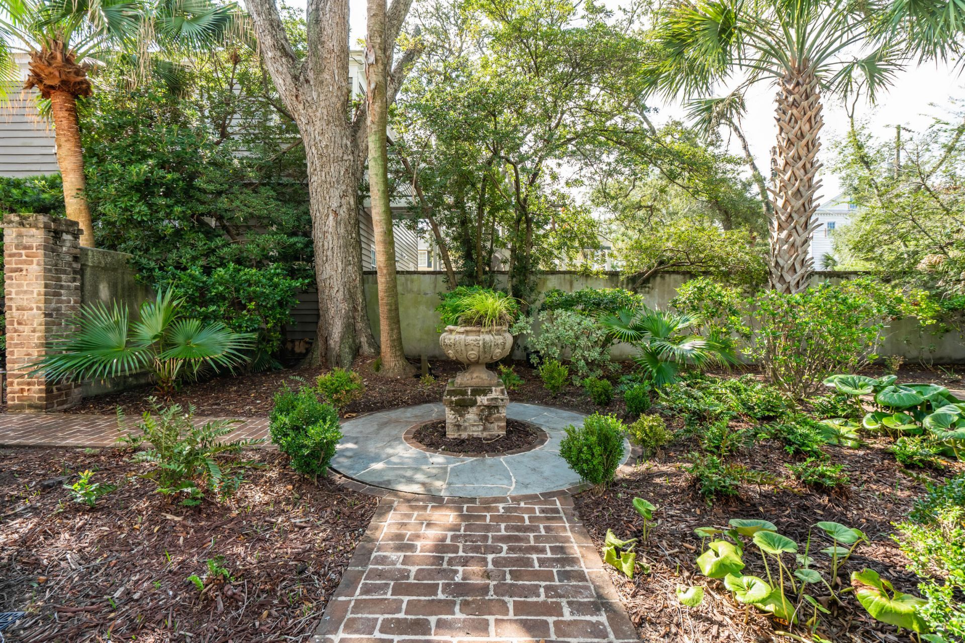 19 Gadsden Street Photo 93