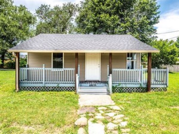 5780 W Wedington Drive, Fayetteville, AR 72704