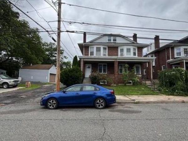 70 S MOUNT VERNON STREET, POTTSTOWN, PA 19464