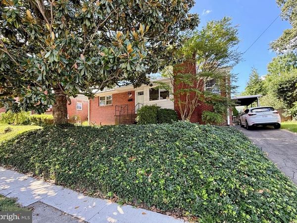 2016 N WOODSTOCK STREET, ARLINGTON, VA 22207