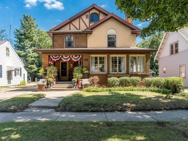 1515 Huffman Boulevard , Rockford, IL 61103