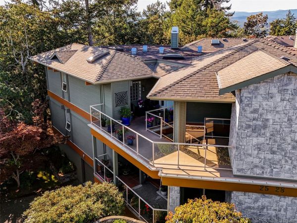 4305 Maltwood Lane, Unit #27, Saanich, BC V8X 5G9