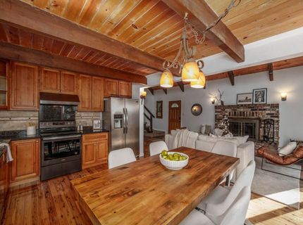 1636 Thunderbird Drive, South Lake Tahoe, CA 96150 Photo