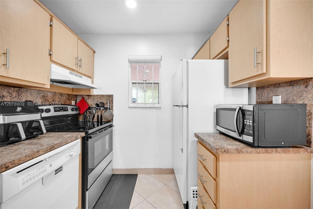7610 Stirling Rd , Unit 206F, Davie, FL 33024 Photo