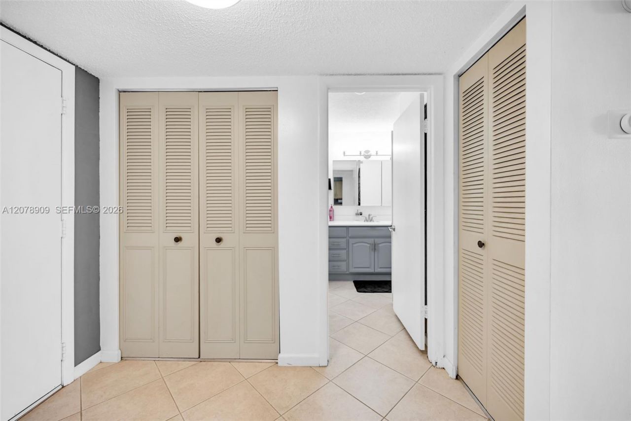 7610 Stirling Rd , Unit 206F, Davie, FL 33024 Photo