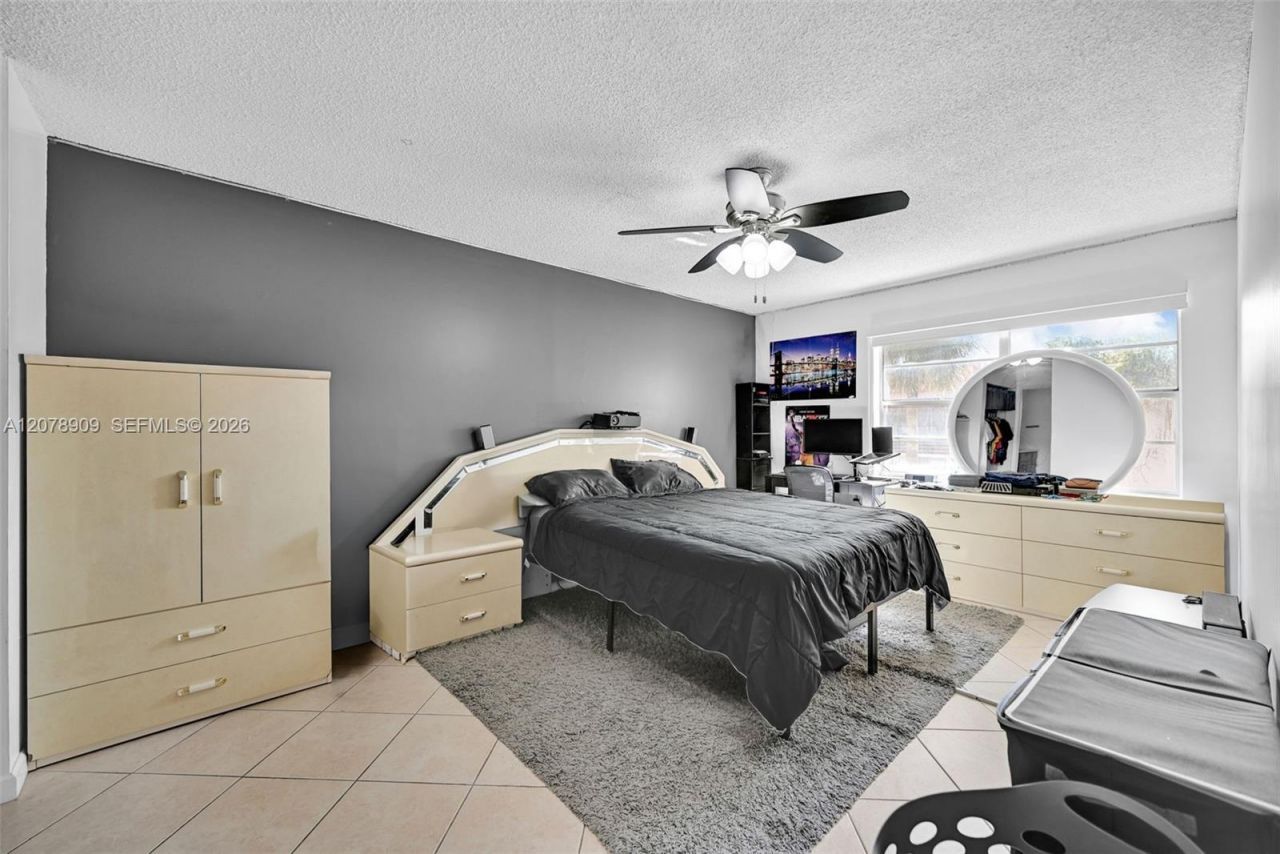 7610 Stirling Rd , Unit 206F, Davie, FL 33024 Photo