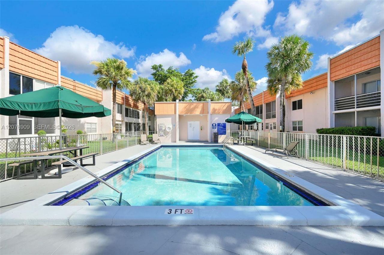 7610 Stirling Rd , Unit 206F, Davie, FL 33024 Photo