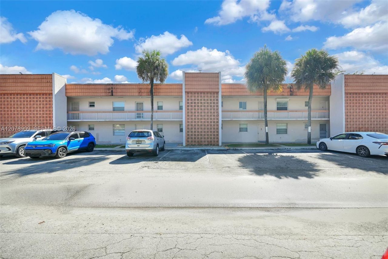 7610 Stirling Rd , Unit 206F, Davie, FL 33024 Photo