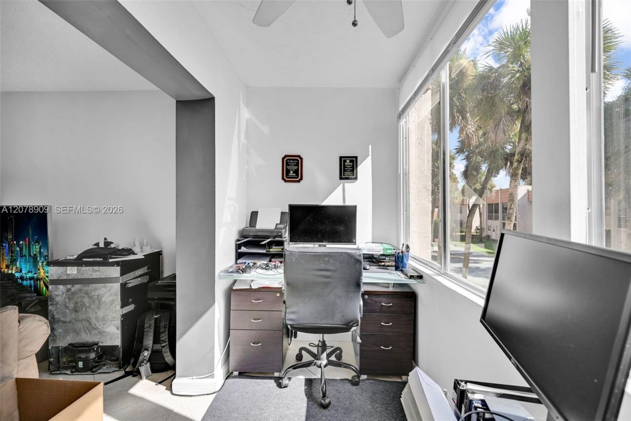 7610 Stirling Rd , Unit 206F, Davie, FL 33024 Photo