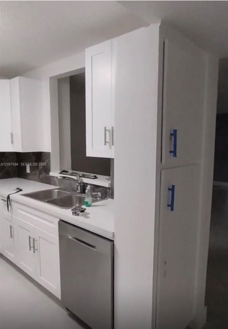 130 S Shore, Unit 2F, Miami Beach, FL 33141 Photo