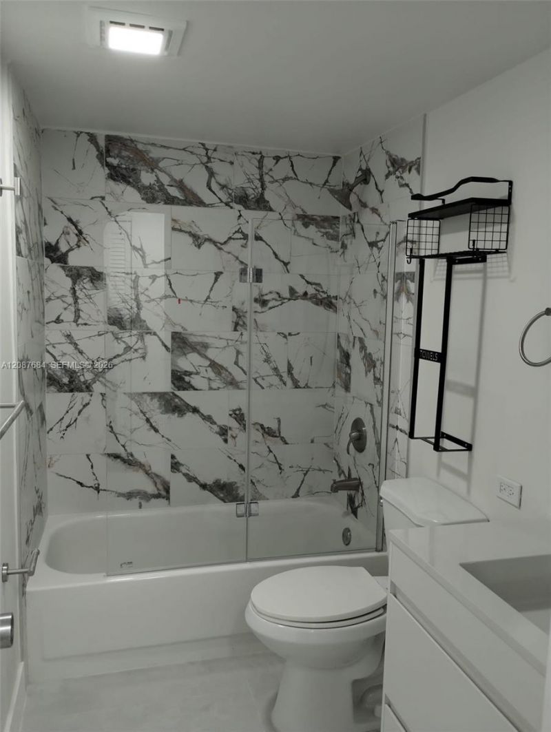 130 S Shore, Unit 2F, Miami Beach, FL 33141 Photo