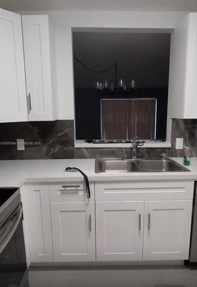 130 S Shore, Unit 2F, Miami Beach, FL 33141 Photo