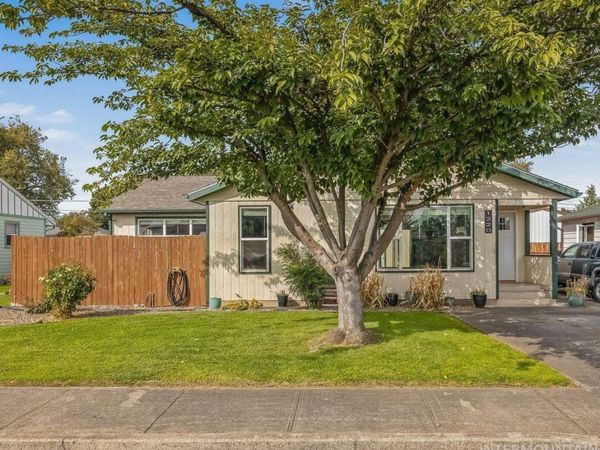 1220 4th St, Clarkston, WA 99403