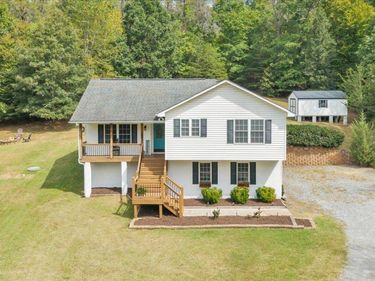 1957 Masons Mill Road, Evington, VA 24550