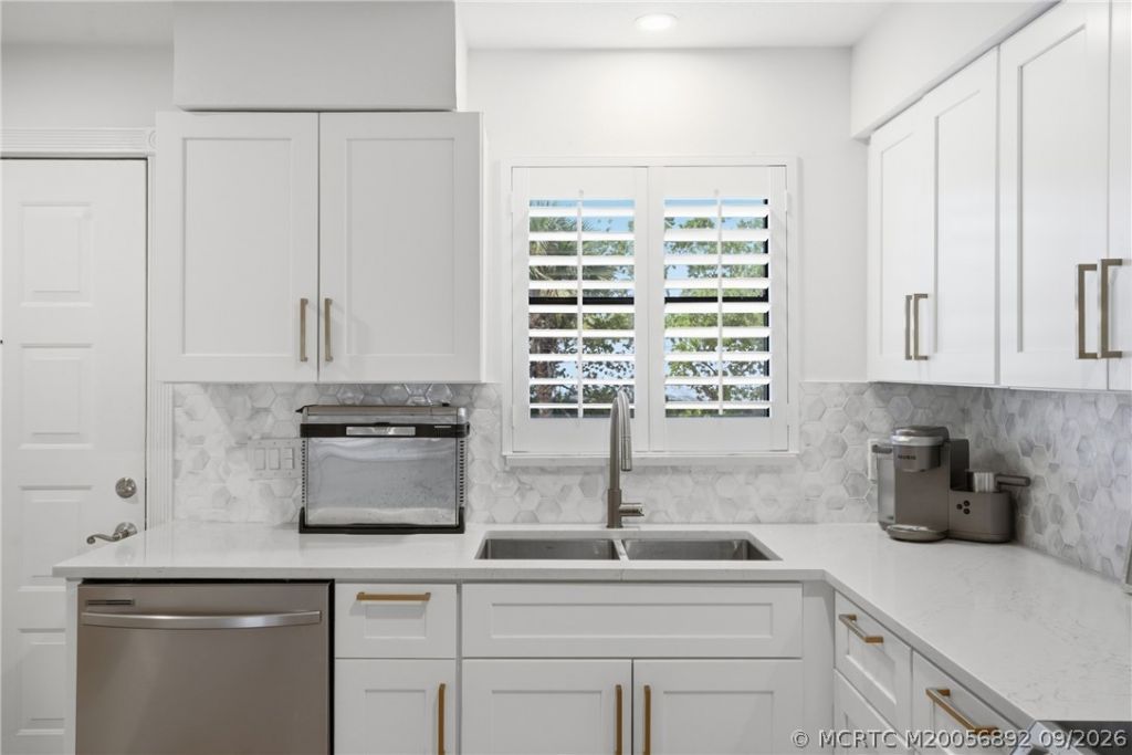 1300 Seaway Drive , Unit B-6, Fort Pierce, FL 34949 Photo