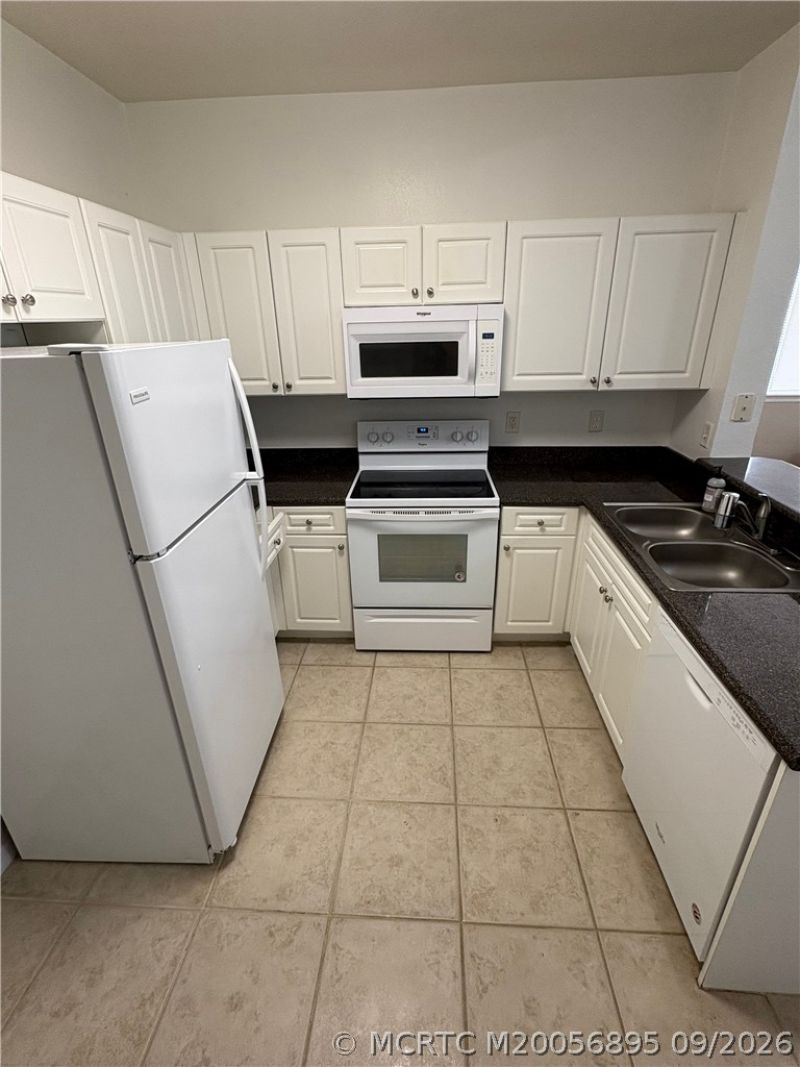 257 SE Kitching Circle , Stuart, FL 34994 Photo