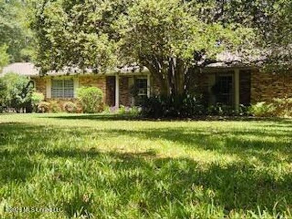 1361 E Monticello Street, Brookhaven, MS 39601