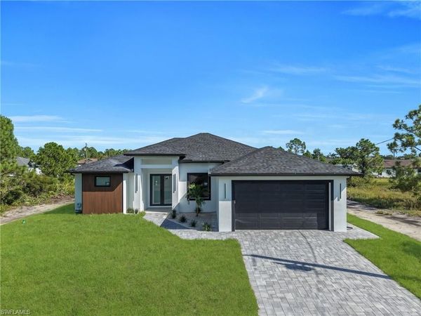 2810 42nd ST W, LEHIGH ACRES, FL 33971