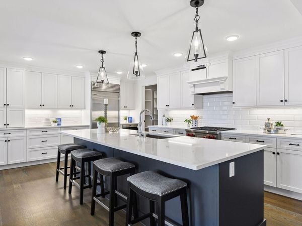 222 Ferndale Road S, Unit 304, Wayzata, MN 55391