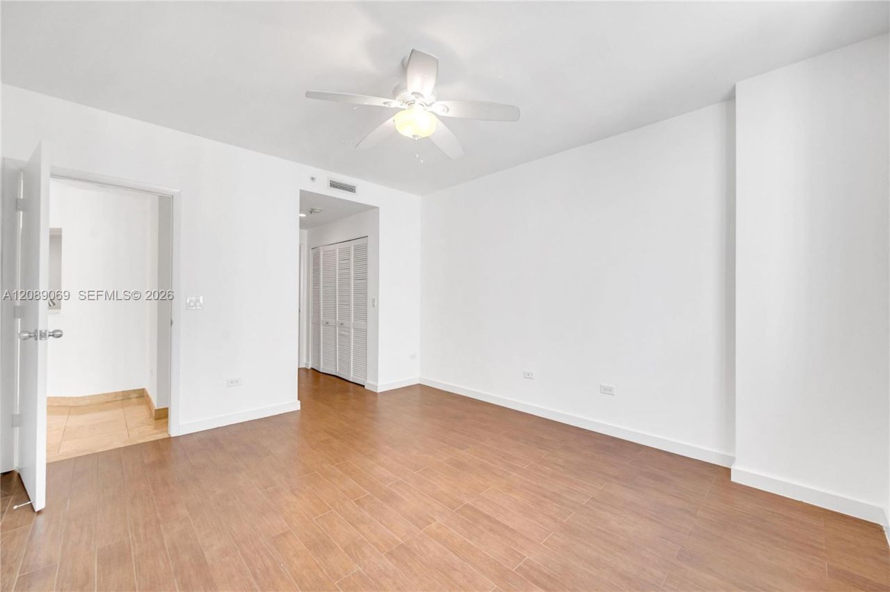 801 Brickell Key Blvd, Unit 2208, Miami, FL 33131 Photo