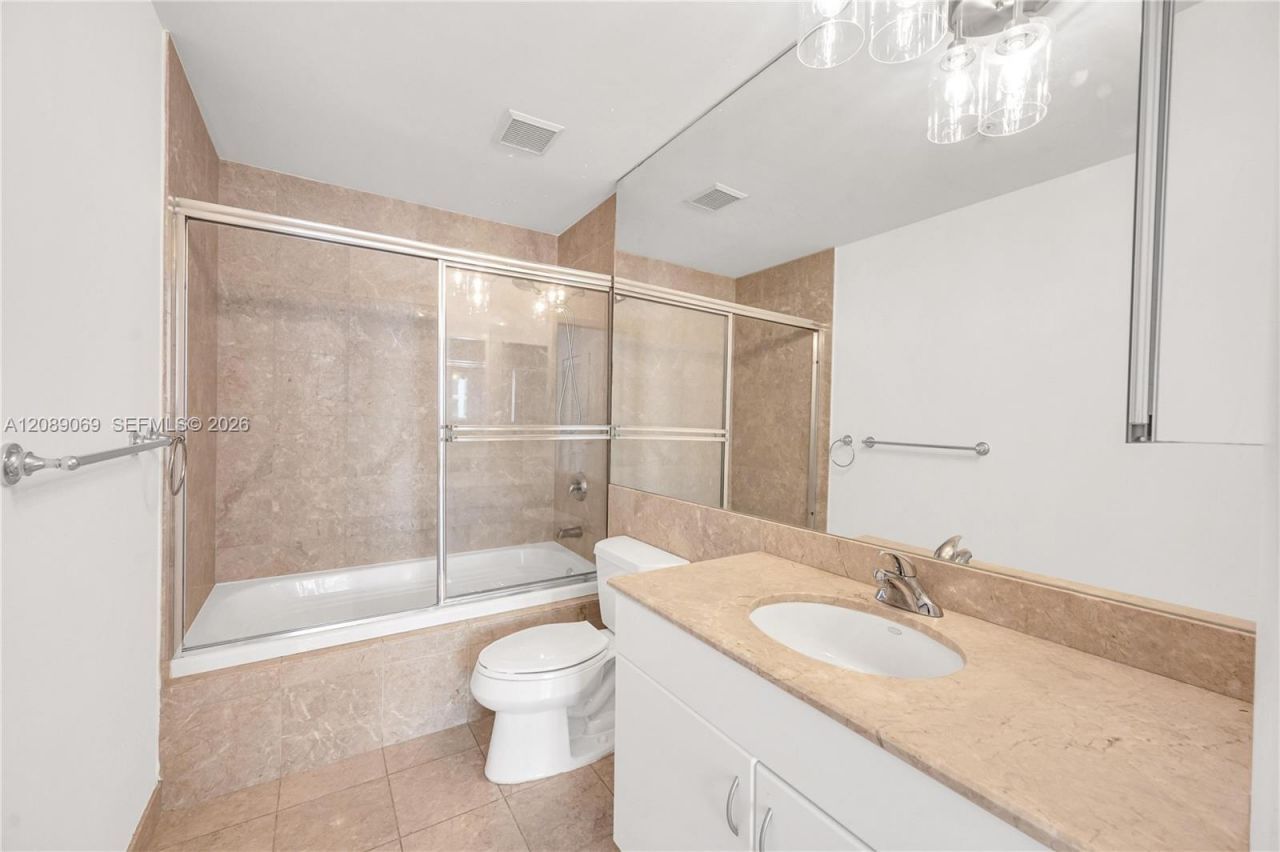 801 Brickell Key Blvd, Unit 2208, Miami, FL 33131 Photo