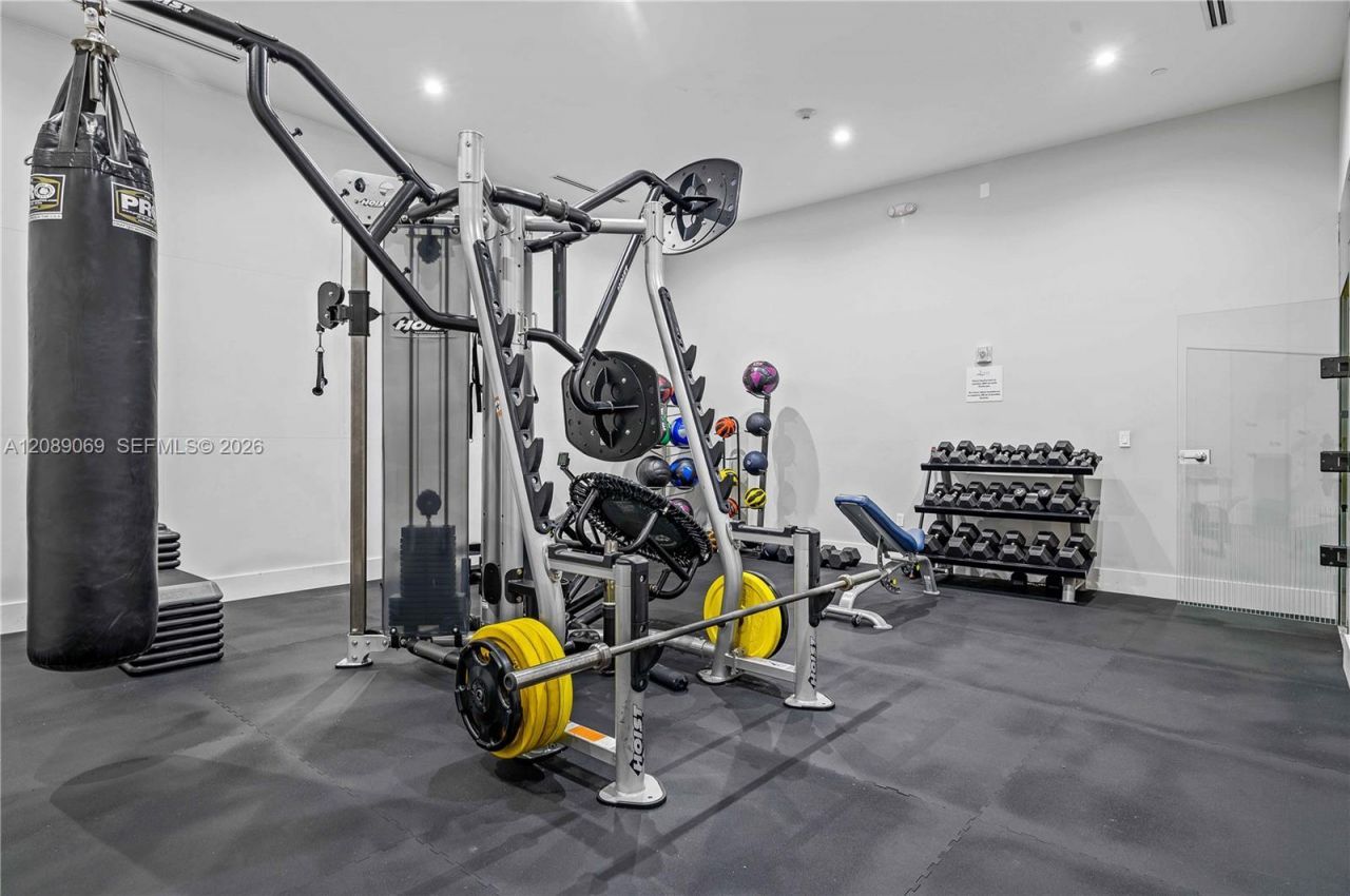 801 Brickell Key Blvd, Unit 2208, Miami, FL 33131 Photo