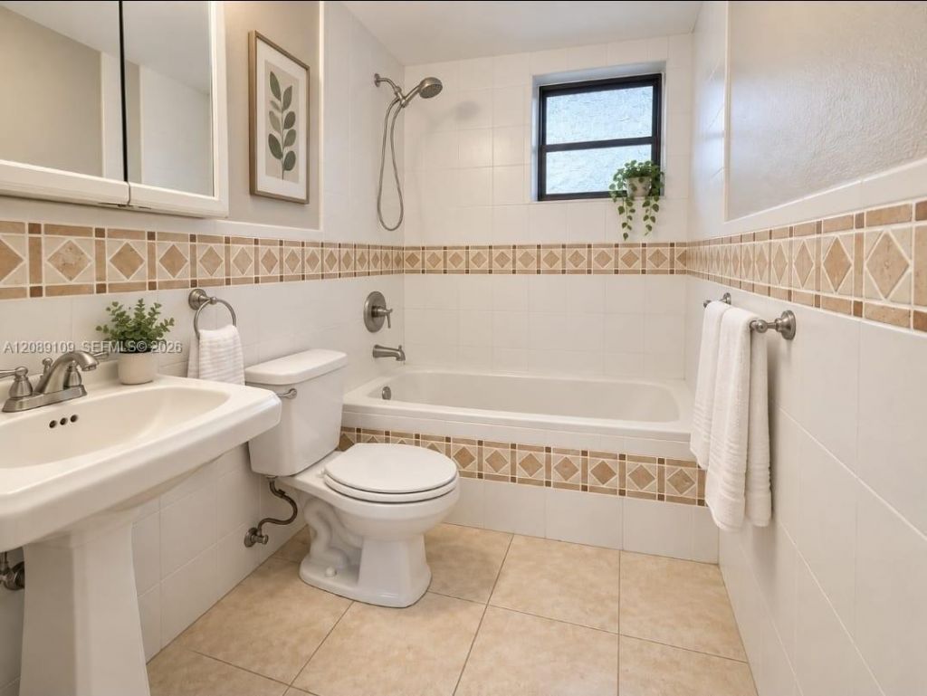 870 NW 87th Ave, Unit 507, Miami, FL 33172 Photo
