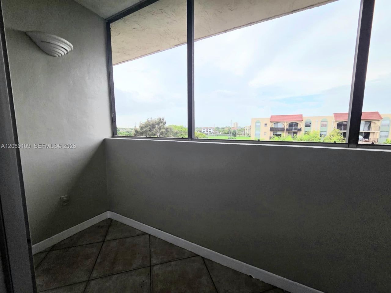 870 NW 87th Ave, Unit 507, Miami, FL 33172 Photo