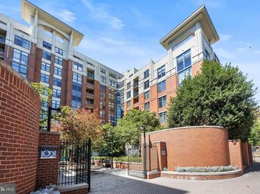 1021 N GARFIELD STREET, Unit B38, ARLINGTON, VA 22201