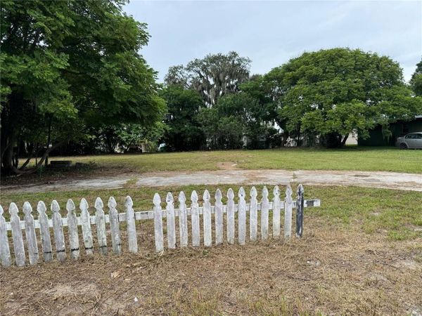 128 W NORTHSIDE DRIVE , LAKE WALES, FL 33853
