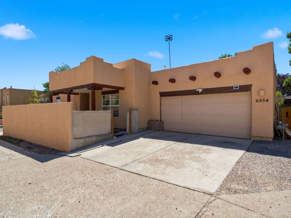 6954 Golden Mesa , Santa Fe, NM 87507