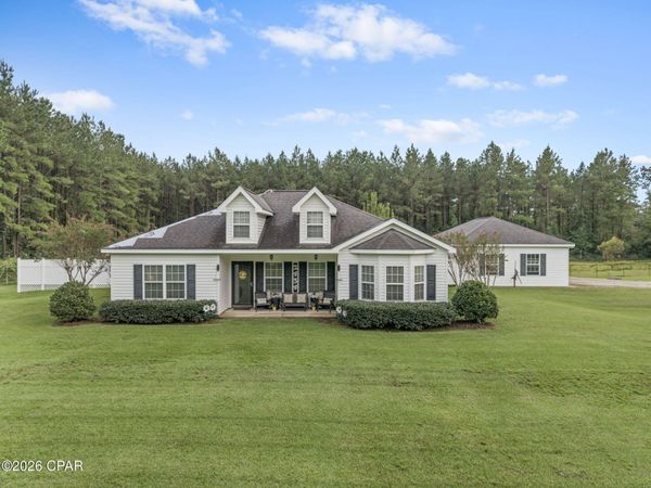 2434 Topaz Road , Cottondale, FL 32431