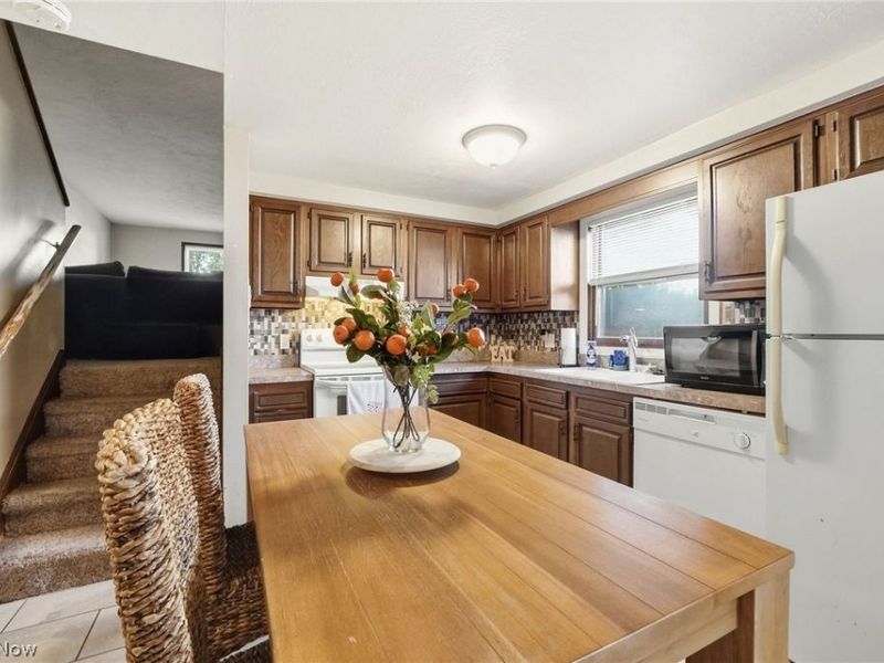 1401-1403 Lindenwood Drive, Lorain, OH 44053 Photo 8