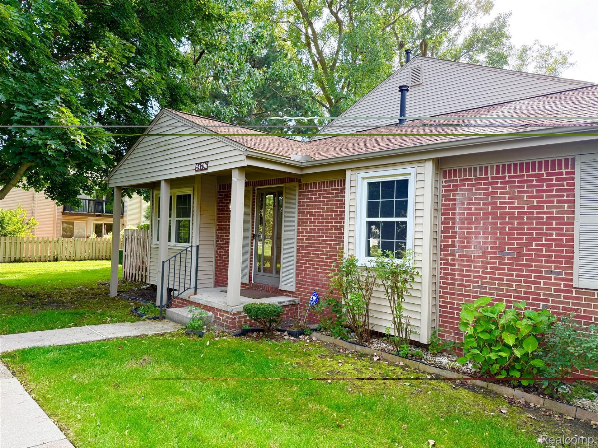 24706 Bashian Drive, Novi, Mi 48375 Main Photo