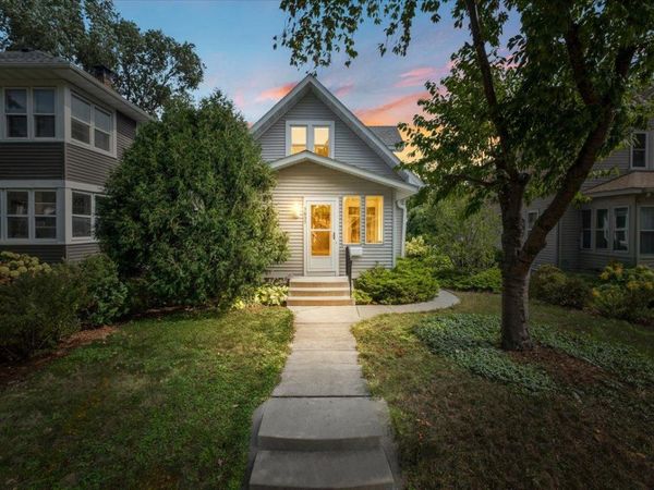 3637 33rd Avenue S, Minneapolis, MN 55406