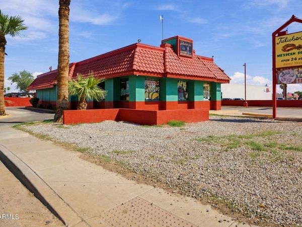 5033 N 67TH Avenue, Glendale, AZ 85301