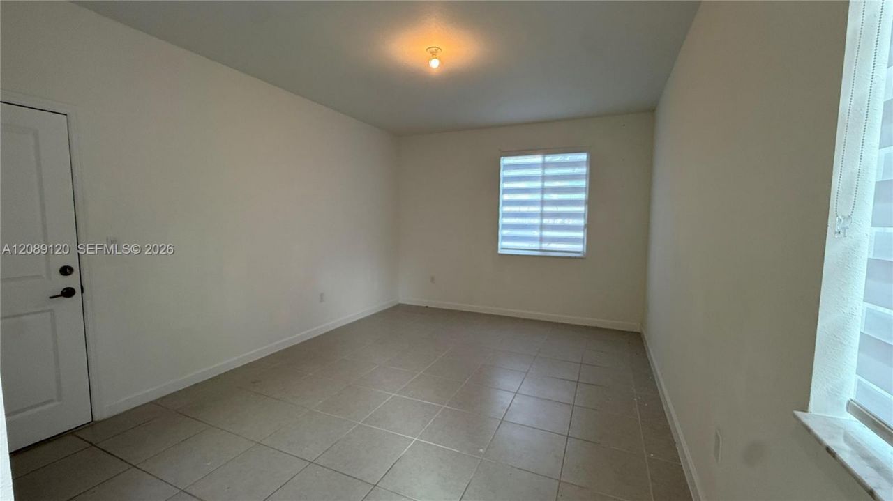 679 SE 13th St Cir, Homestead, FL 33034 Photo