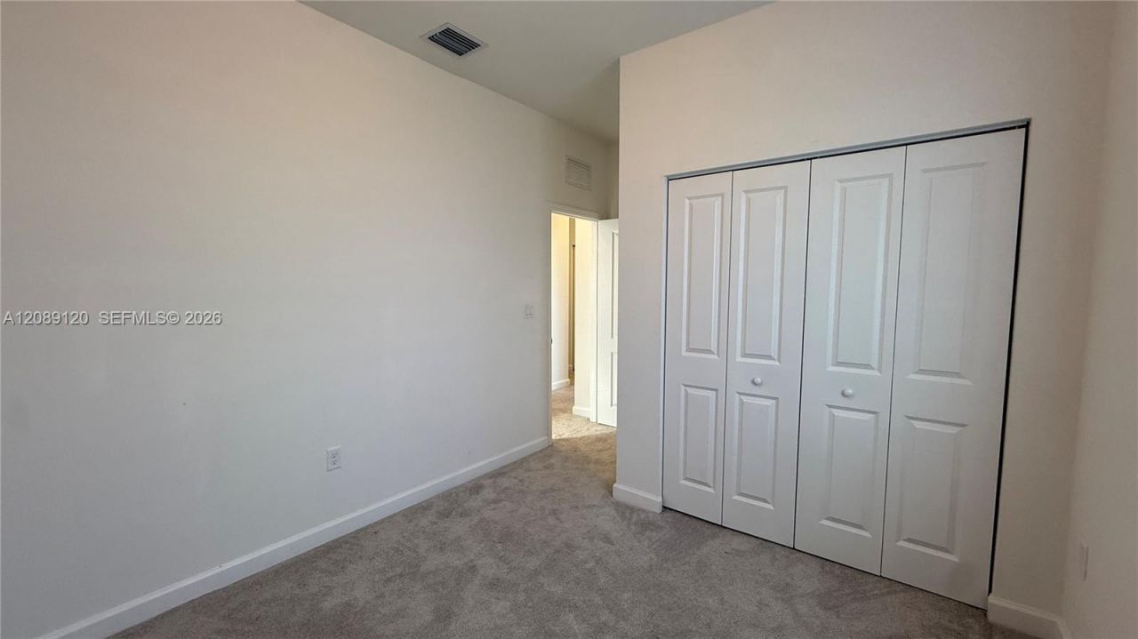 679 SE 13th St Cir, Homestead, FL 33034 Photo
