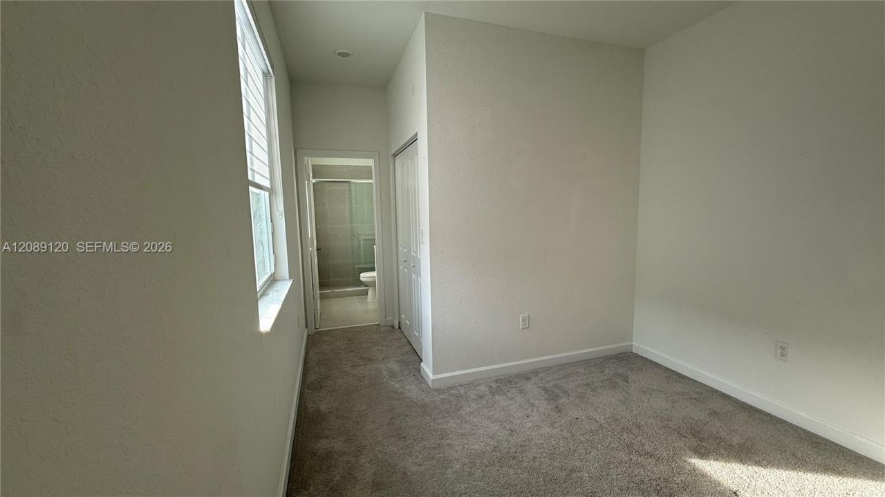 679 SE 13th St Cir, Homestead, FL 33034 Photo