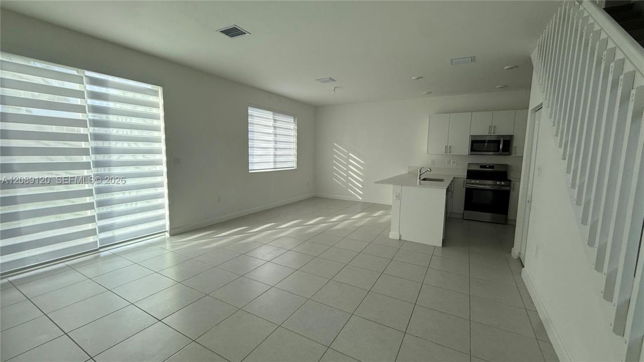 679 SE 13th St Cir, Homestead, FL 33034 Photo