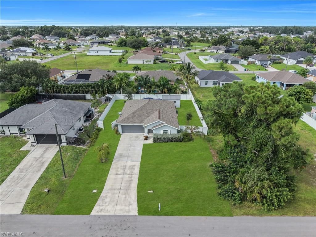 1925 NE 33rd Ln, Cape Coral, FL 33909 Photo